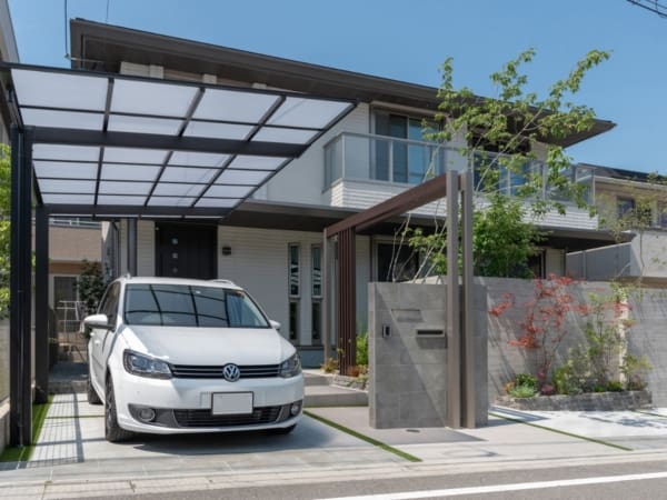 Mái che Carport MC (thương hiệu TOSTEM - Nhật Bản)